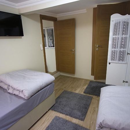 Istanbul Erasmus House Hotel Exterior photo